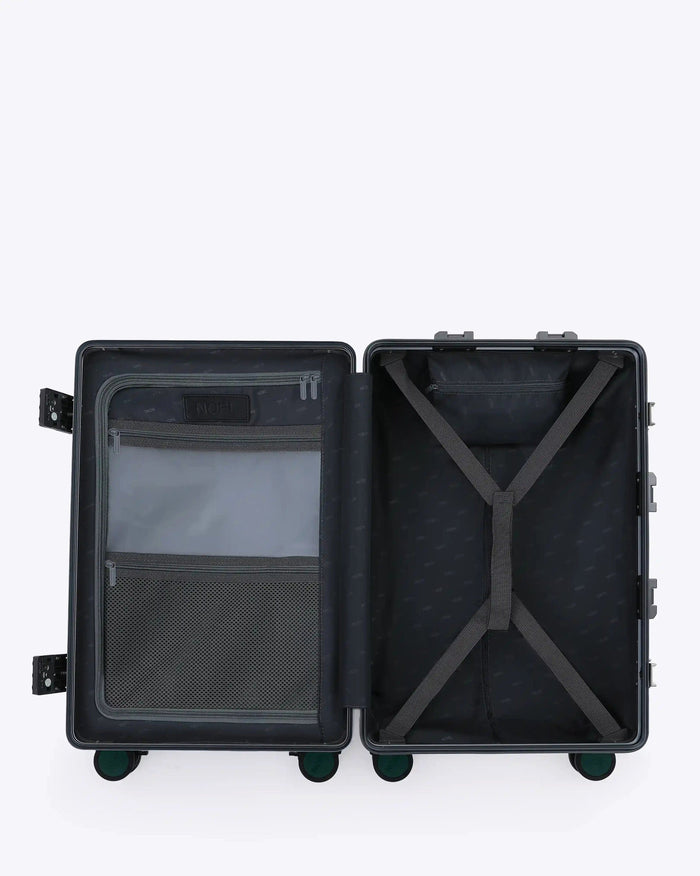 Carry-On: All-In-One Classic